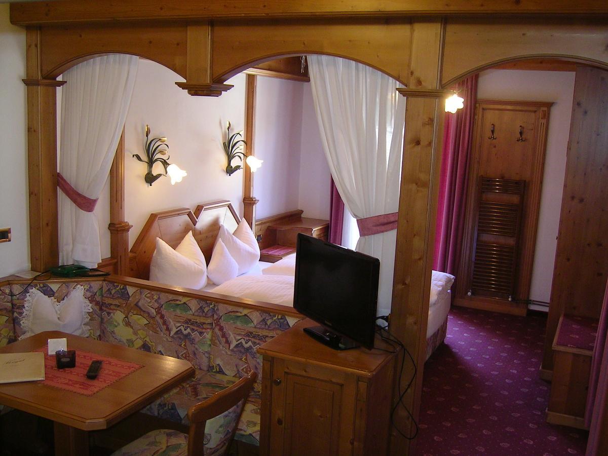 Hotel Garni Royal Arabba Bagian luar foto